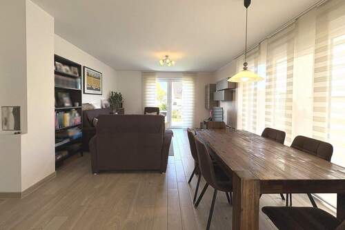 Wohnen/ Essen - 3 Zimmer Etagenwohnung zum Kaufen in Ellhofen