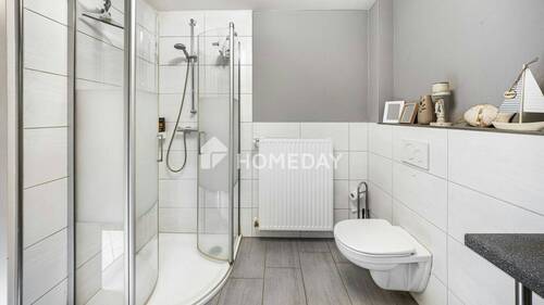 EG Badezimmer 1 2 - 