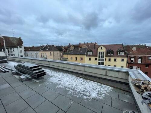Dachterrasse - 3-Zi.-Whg. mit Dachterrasse und Einbauküche B15