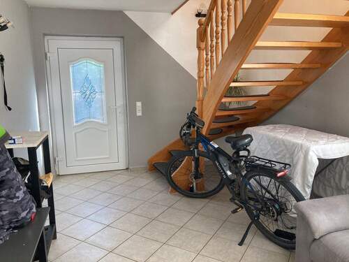 Flur EG linkes Gebäude - Mehrfamilienhaus, Wohnhaus mit 310,00 m² in Cavertitz zum Kaufen