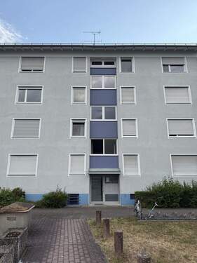 OstAnsicht - 3 Zimmer Etagenwohnung zur Miete in Erlangen