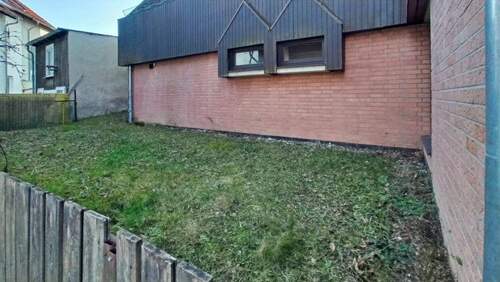 eigener Gartenbereich - 3 Zimmer Büro in Baunatal