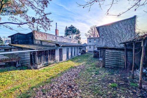 Lagerräume - Mehrfamilienhaus, Wohnhaus mit 320,00 m&sup2; in Königs Wusterhausen zum Kaufen