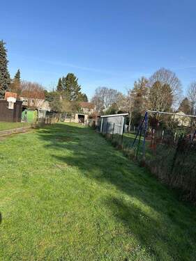 Garten - 9 Zimmer Mehrfamilienhaus, Wohnhaus in Würselen
