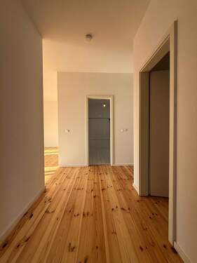 Flur - 2 Zimmer Etagenwohnung zum Kaufen in Berlin