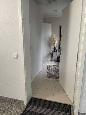 Wohnungseingang - 3 Zimmer Etagenwohnung zur Miete in Bad Staffelstein