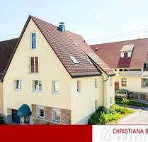 VIEL PLATZ MIT GROßER SCHEUNE: Zweifamilienhaus, Binsdorf - Geislingen-Binsdorf