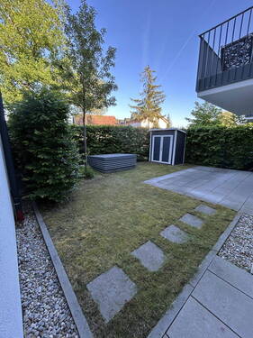 Großer Garten mit Gartenhaus - 4 Zimmer Etagenwohnung zum Kaufen in Hallbergmoos