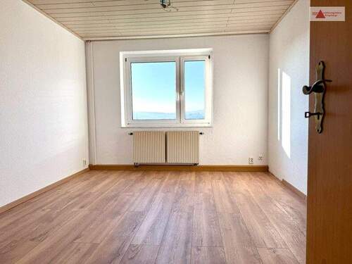 Schlafzimmer - 3 Zimmer Etagenwohnung zur Miete in Bärenstein