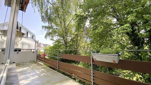 Balkon Süd-Ost-Ausrichtung - 3 Zimmer Etagenwohnung zum Kaufen in München