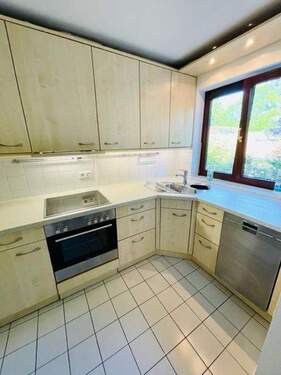 Küche - 4 Zimmer Etagenwohnung in München