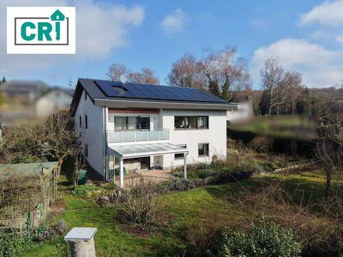 Außenansicht - Einfamilienhaus in ruhiger Lage mit Traumgarten, Balkon und Terrasse