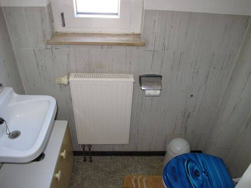 WC - 