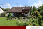 Außenansicht - IDYLLISCHE RANDLAGE: Wohnhaus in Erzingen
