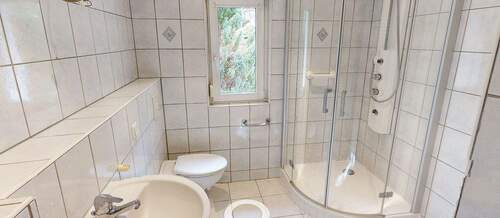 Bad - 3 Zimmer Bungalow in Berlin