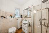 Duschbad im Erdgeschoss - 