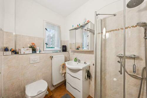 Duschbad im Erdgeschoss - 