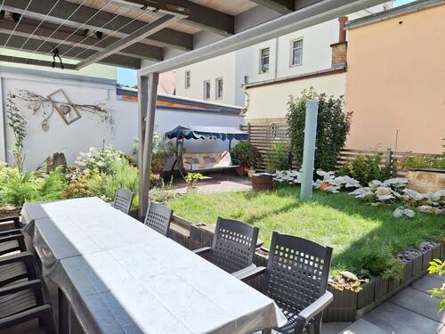 hier sitzt man gerne - 9 Zimmer Mehrfamilienhaus, Wohnhaus zum Kaufen in Stadt Wehlen