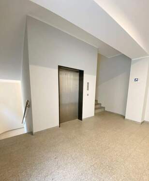 Treppenhaus+Lift - 