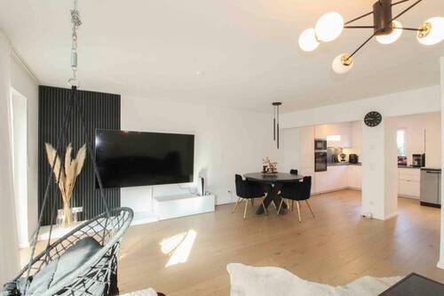 Wohnzimmer - Reihenmittelhaus mit 140,20 m&sup2; in Erding zum Kaufen