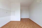 2-Raum-Wohnung mit Balkon, Chemnitz - 2 Zimmer Etagenwohnung in Chemnitz / Lutherviertel