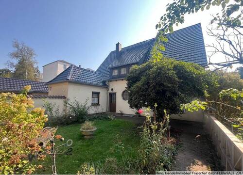 Titel - Charmantes Einfamilienhaus im Villenstil in Radeberg