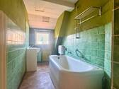 Bad mit Badewanne OG - 