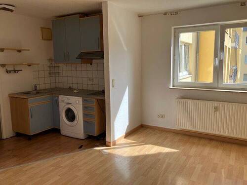 Wohn-Küche - 2- Zimmer-Appartment -3.Obergeschoss-Hausmeister- 90763 Fürth