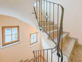 Treppenhaus - Mehrfamilienhaus, Wohnhaus mit 365,00 m² in Bad Tölz zum Kaufen