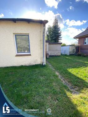 Seitenansicht Strasse - 