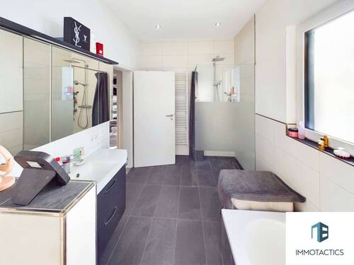 zweites Badezimmer OG - 
