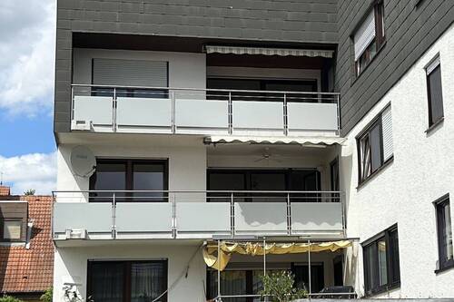 Hausansicht - 3 Zimmer Etagenwohnung zum Kaufen in Filderstadt
