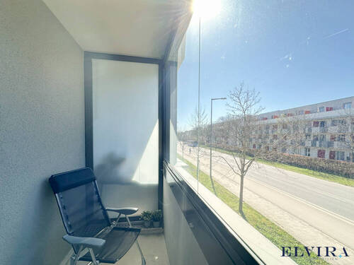 Loggia in Südwest-Ausrichtung - 1 Zimmer Etagenwohnung zum Kaufen in München