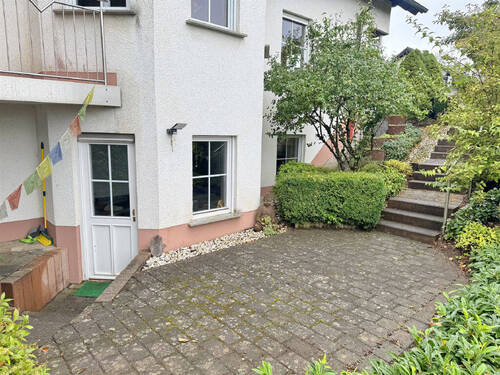 Eingang/Freisitz UG - 