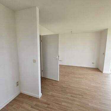 Wohnzimmer - Etagenwohnung mit 82,00 m&sup2; in Frankenberg/Dittersbach zur Miete