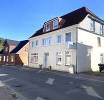 Zentrale 3-Zimmer-Wohnung über 2 Ebenen mit Carport - Ahrensbök