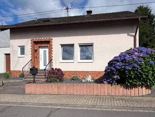 Vorderansicht - 6 Zimmer Einfamilienhaus zum Kaufen in Rüscheid