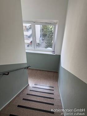Hausflur - Etagenwohnung mit 77,00 m&sup2; in Berlin zum Kaufen