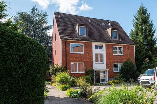 Außenansicht - Renovierte Wohnung am Tibarg Niendorf inkl. Einbauküche und PKW-Stellplatz