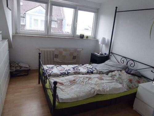 Schlafzimmer-4.OG - Etagenwohnung mit 83,00 m² in Düsseldorf zur Miete