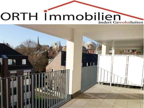 Sonnenterrasse /Blick auf den Abteiberg - Attraktive 3 Zimmer Wohnung mit EBK, Fußbodenheizung, Parkett, Loggia - Zentrale Lage