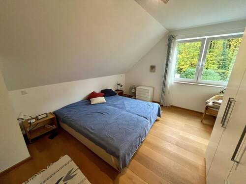 Schlafzimmer DG - 