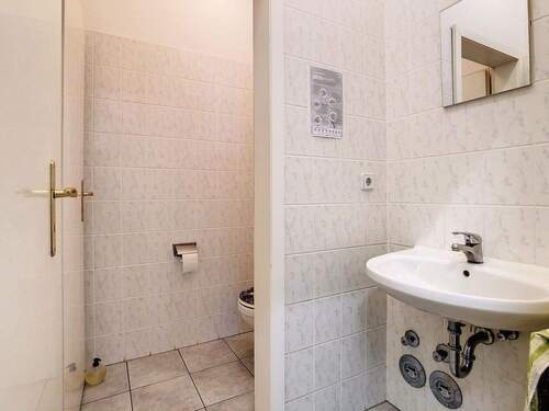 Derzeitger Waschraum/Toilette - 