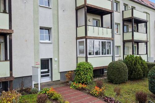 Eingang und Wintergarten - 