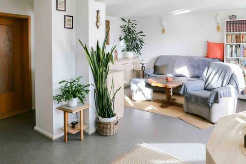 Wohnzimmer - Behagliche 80m² Erdgeschosswohnung in Sassnitz - unkompliziert & wassernah wohnen