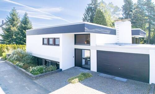 Hausansicht - Einfamilienhaus mit 275,00 m&sup2; in Grevenbroich zum Kaufen