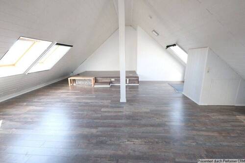 Ausgebautes 2. Dachgeschoss mit Podest - 