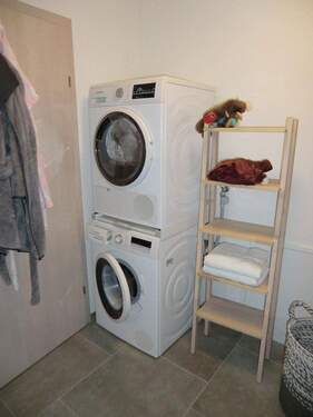 Bad mit WM und Trockner - 