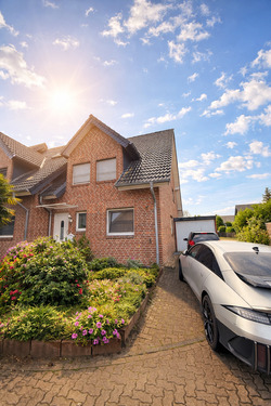 Frontansicht - Attraktives Reihenendhaus in ruhiger Top-Wohnlage von Wesel