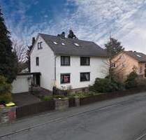 Raum für Leben, Generationen und Ideen - attraktives Zweifamilienhaus in Kassel-Harleshausen!